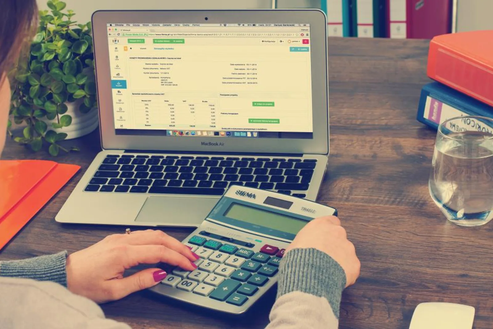 Calculatrice et documents financiers
