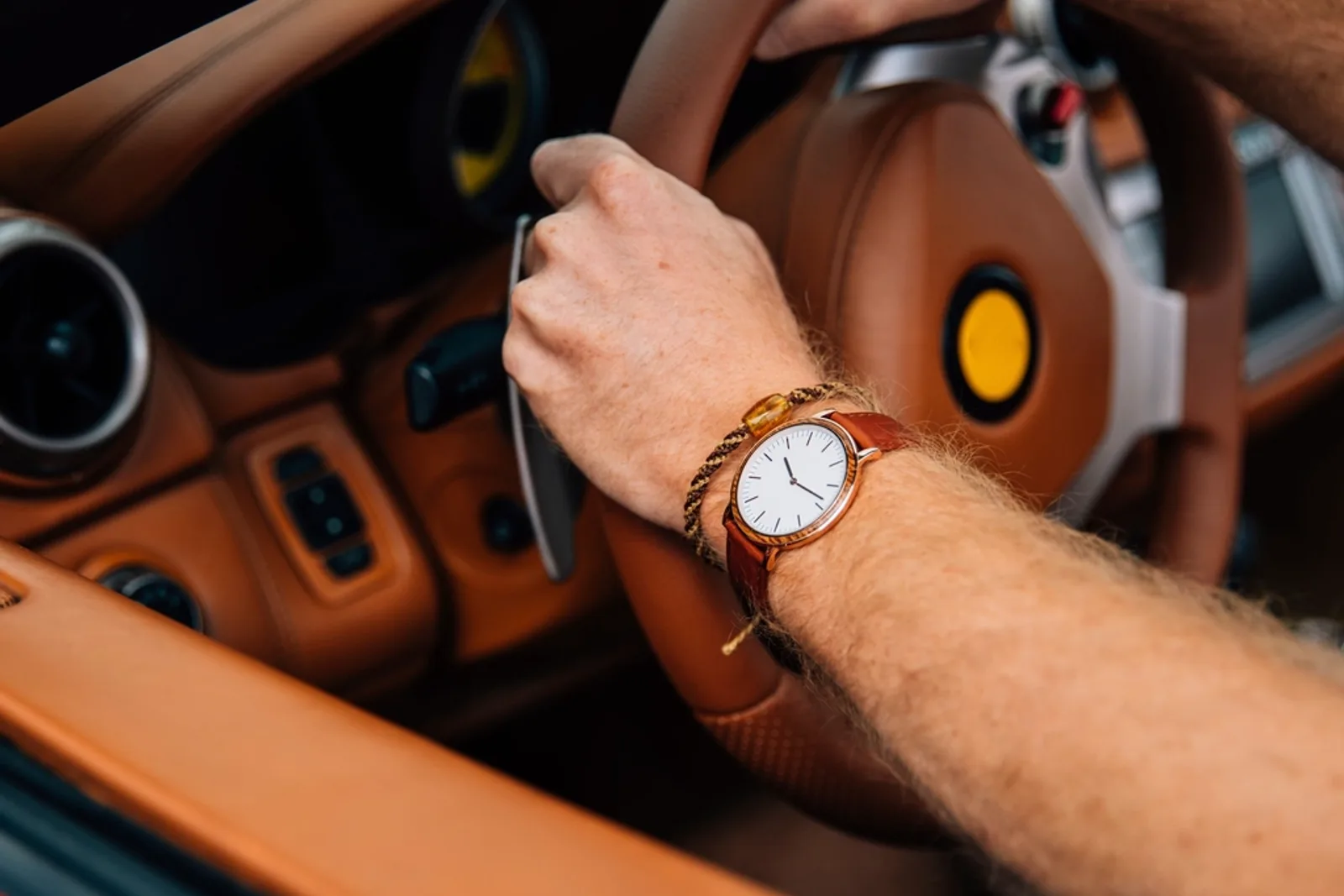 Montre portée au volant