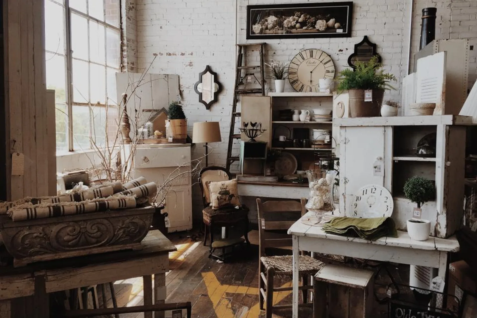 Boutique de mobilier et décoration