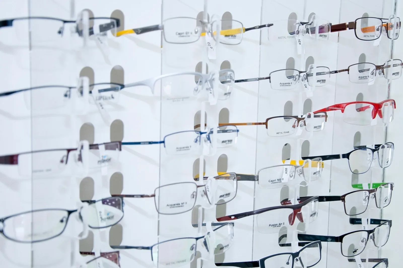 Montures de lunettes exposées